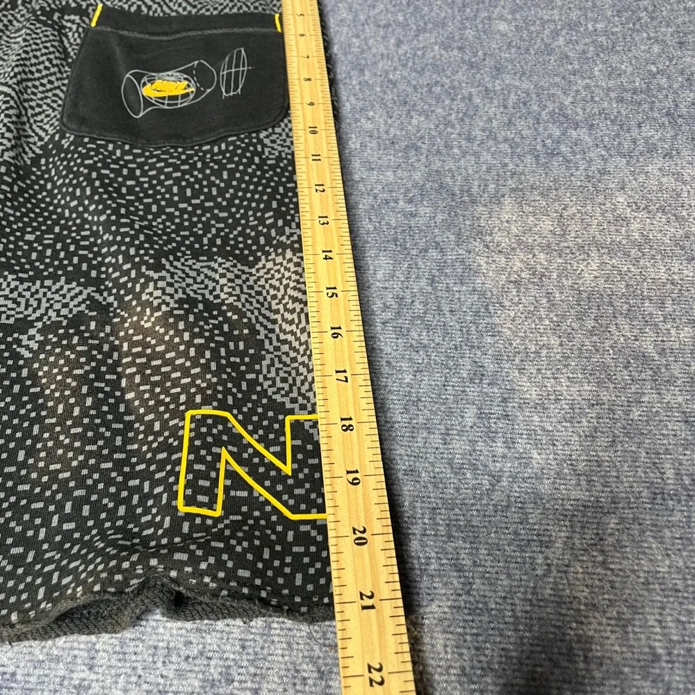 Nike Men's Athletic Shorts World Map Graphic‎ Black Yellow Pockets Size L